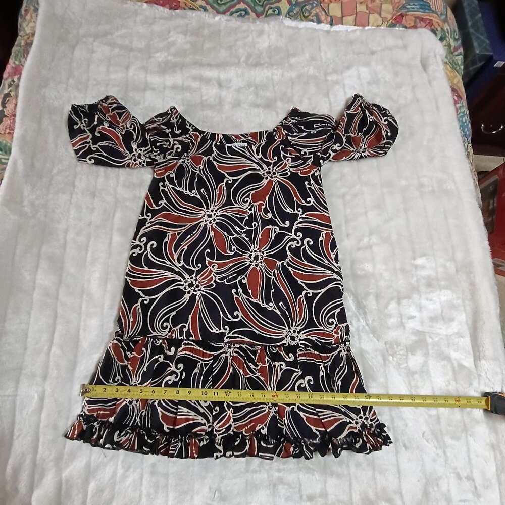 Robbie Bee Dress. ❤️🌹 - Picture 10 of 16